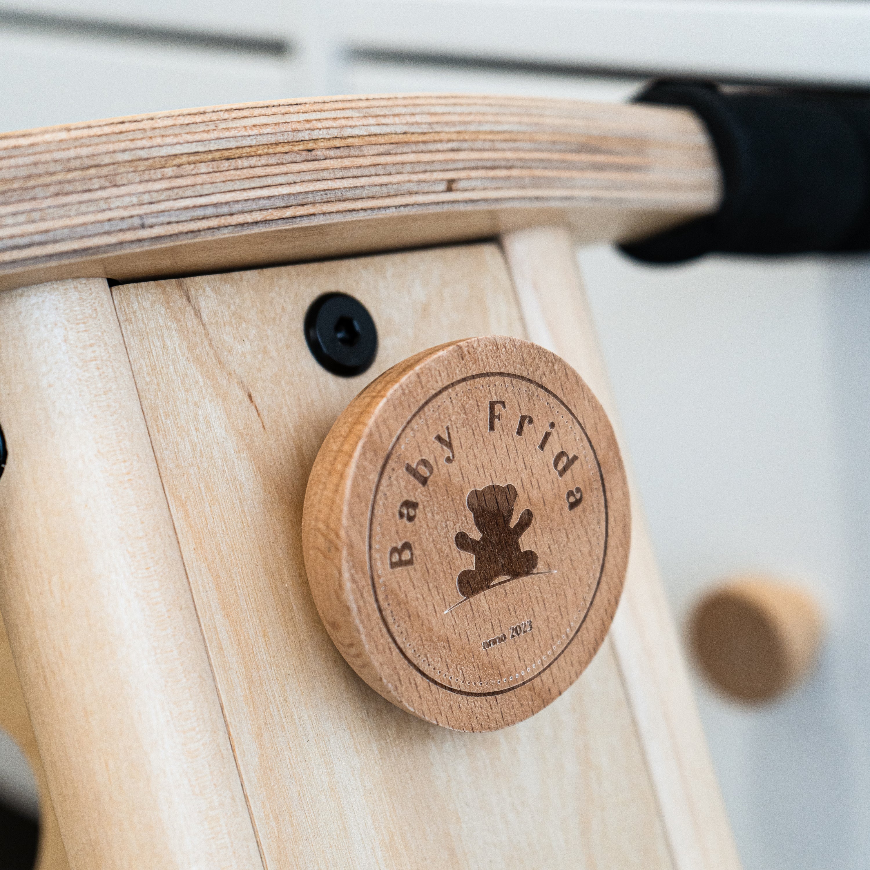 Kinder-Laufrad aus Holz mit Schaumstoffsitz & Griffe