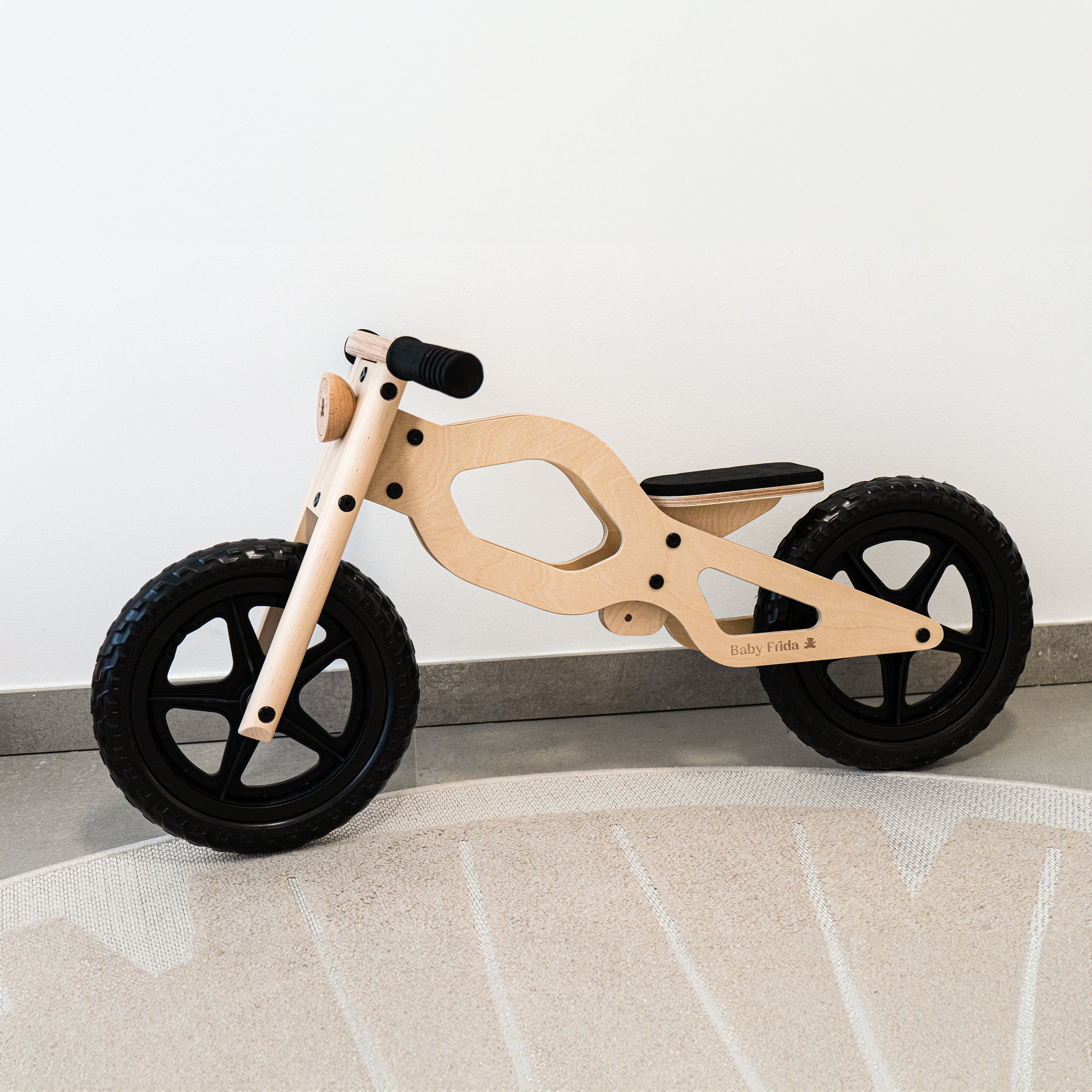 Kinder-Laufrad aus Holz mit Schaumstoffsitz & Griffe